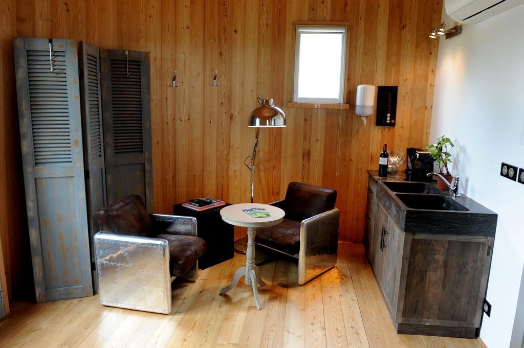 Coup 2 Foudres Bed & Breakfast Saint-Jean-de-Blaignac Eksteriør bilde